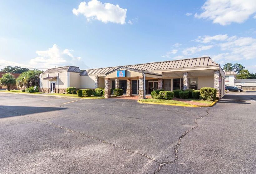 Motel 6 Warner Robins, Ga