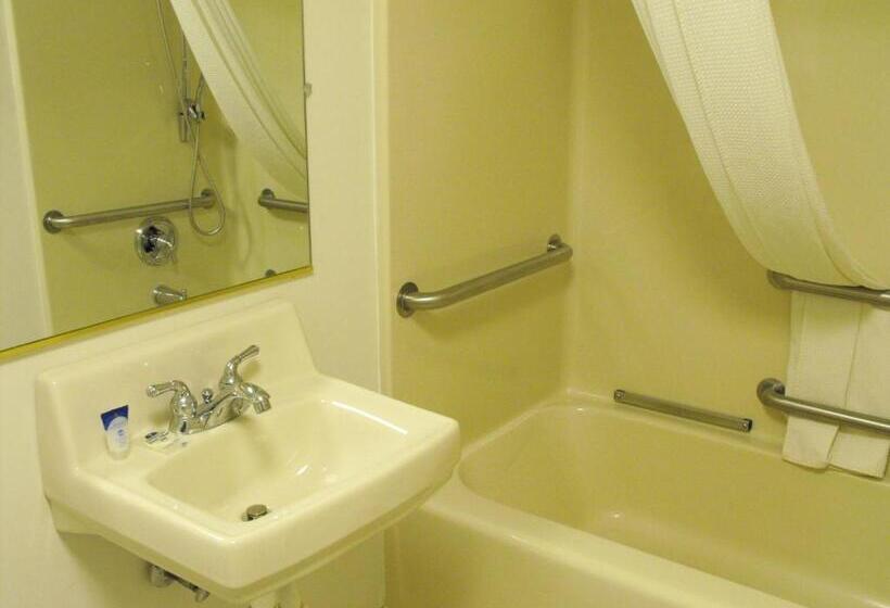 מוטל Americas Best Value Inn Three Rivers