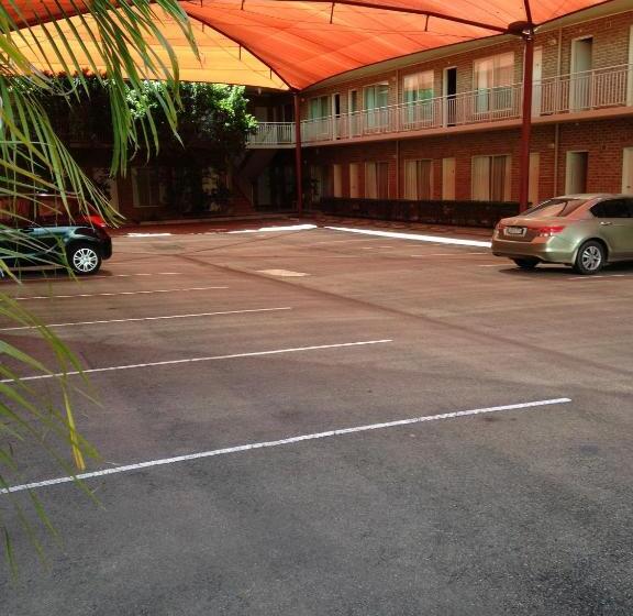 فندق على الطريق Francis Phillip Motor Inn And The Lodge