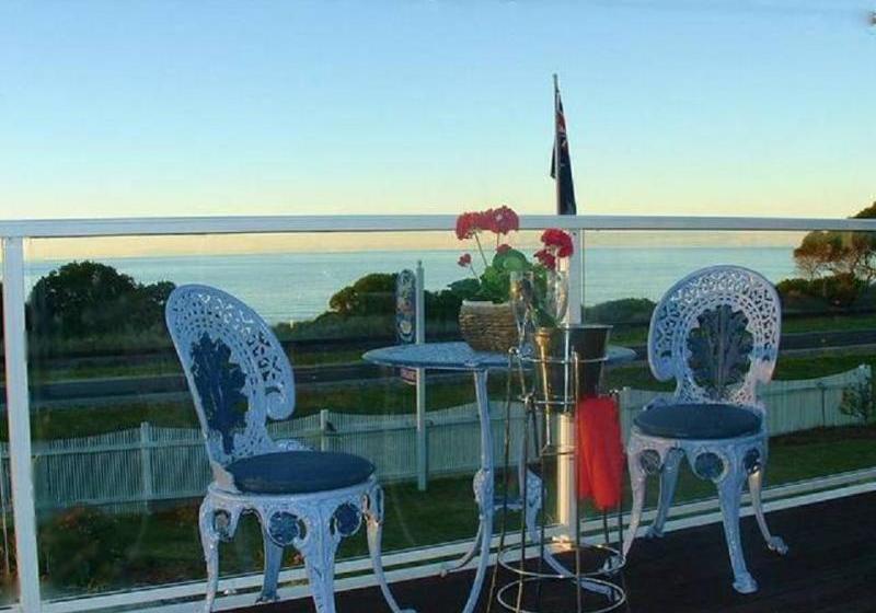 بنسيون Moonlight Bay B&b Guest House