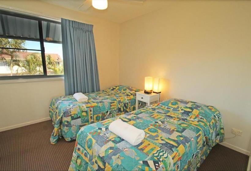 Surf Club Apartments