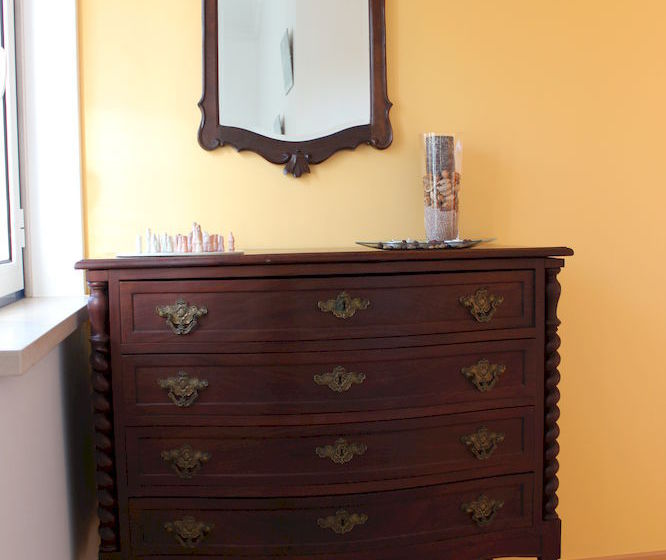 Ericeira Chill Hill Hostel & Private Rooms Sea Food