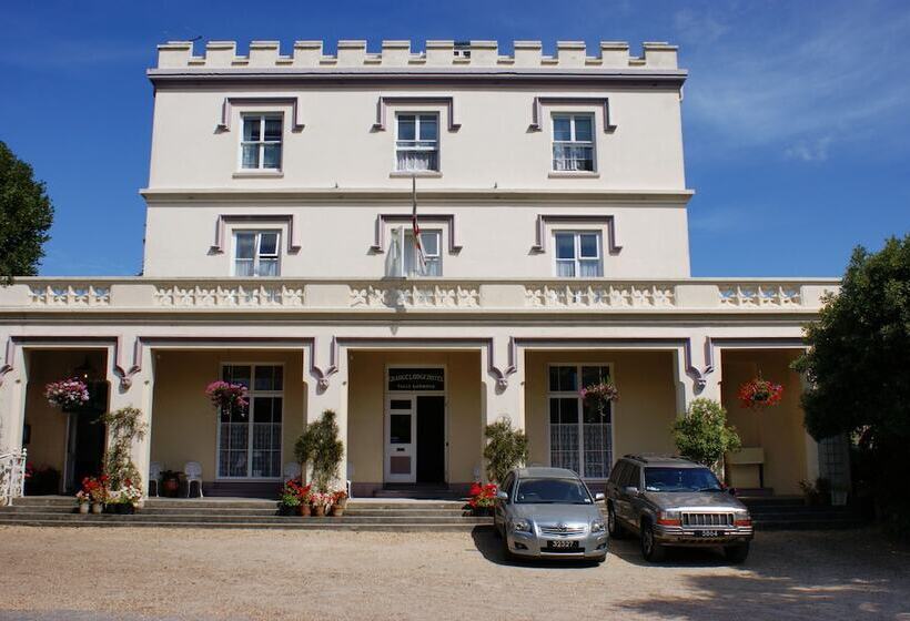 בית מלון כפרי Grange Lodge