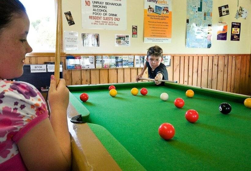 فندق Leisure Ville Holiday Centre