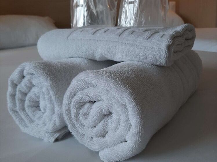 ホテル Première Classe Mâcon Sud