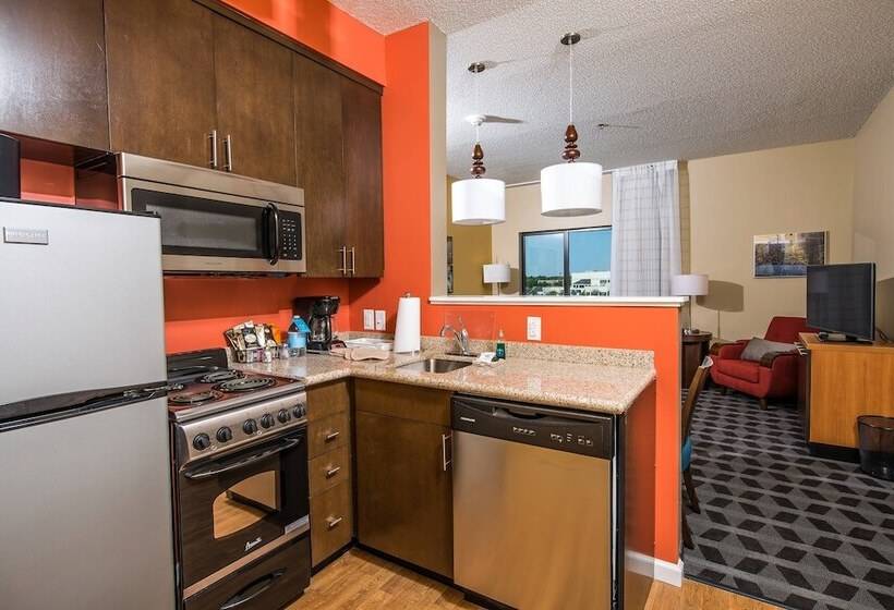 فندق Towneplace Suites By Marriott Florence