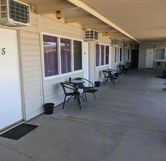 Kaputar Motel