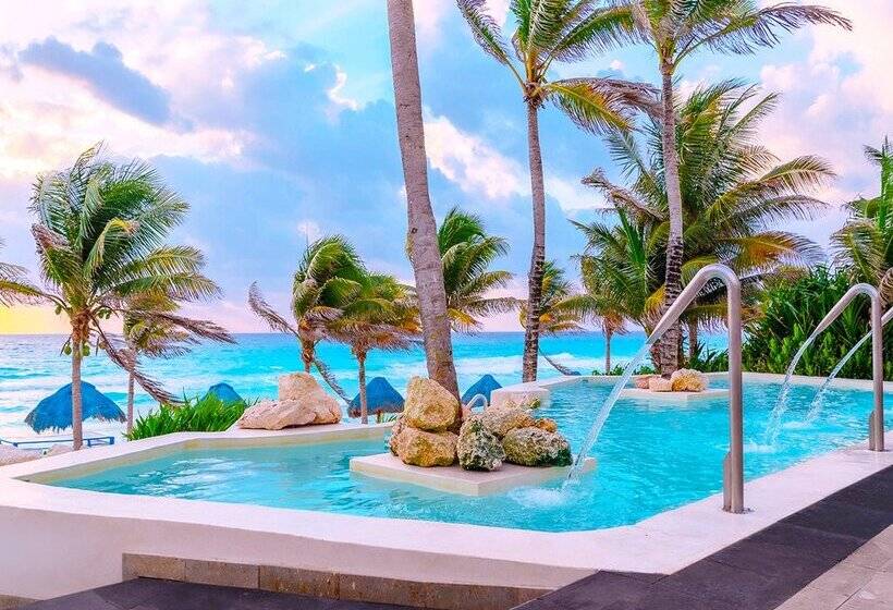 استراحتگاه The Pyramid Cancun