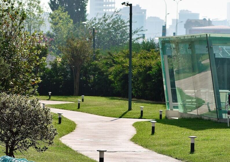 호텔 Burgu Arjaan By Rotana