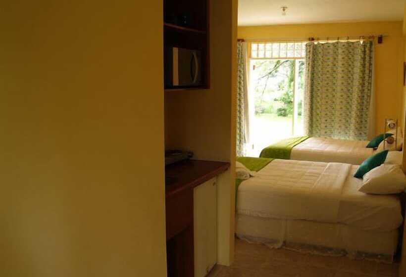 Canoe Bay Beach Resort