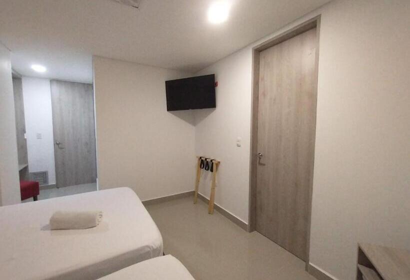 هتل Carolina Del Mar