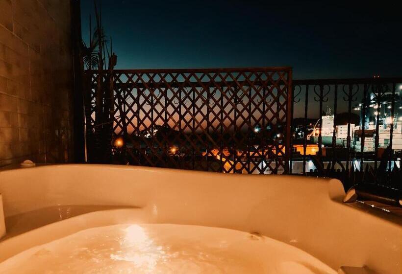 هتل Carolina Del Mar