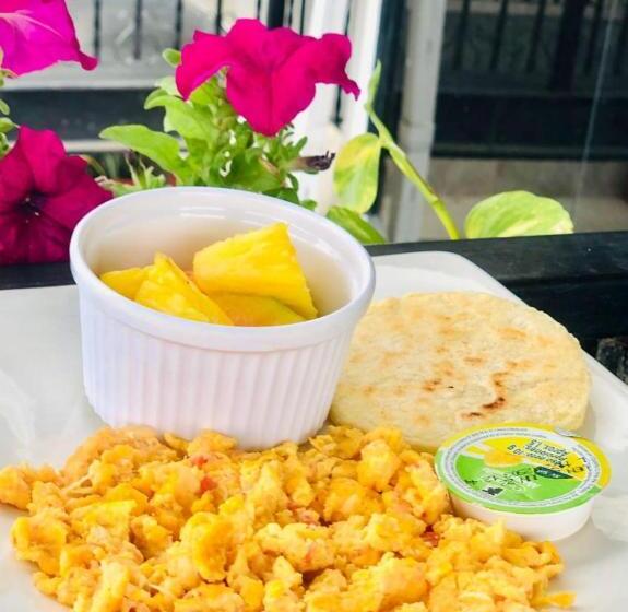 هتل Carolina Del Mar