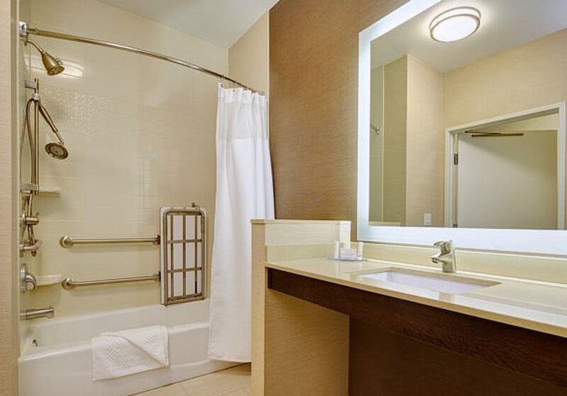 هتل Fairfield Inn & Suites By Marriott San Diego Carlsbad