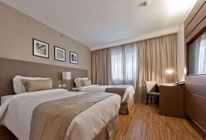 ホテル Golden Tulip Sao Jose Dos Campos