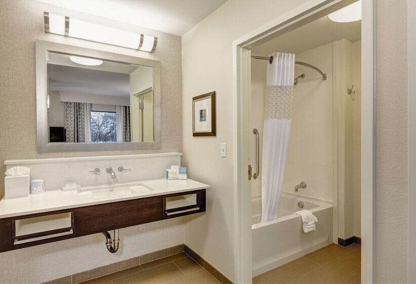 בית מלון כפרי Hampton Inn & Suites Dallas/plano East