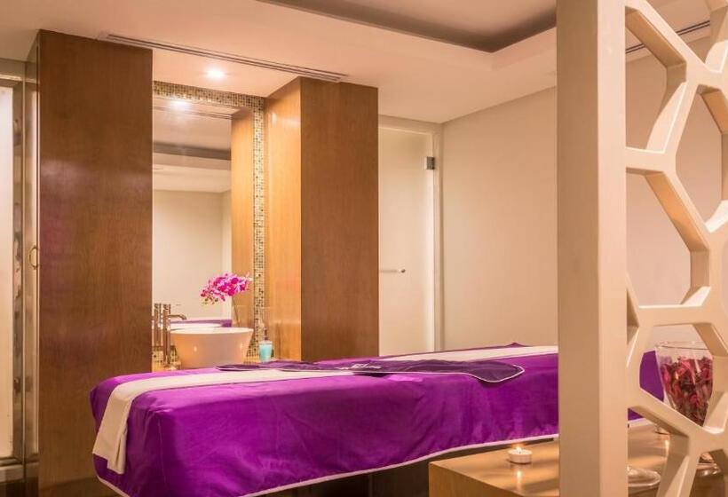 هتل Holiday Inn Jeddah Gateway, An Ihg
