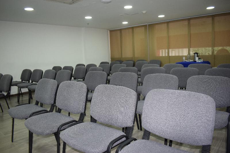 هتل Hr Amada Cúcuta