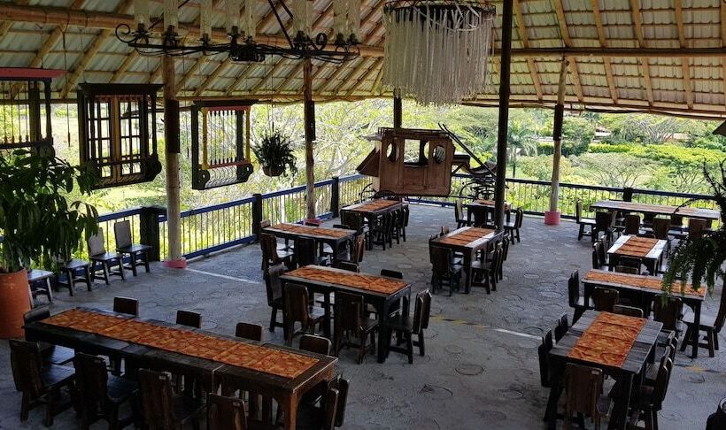 هتل San Antonio Del Cerro