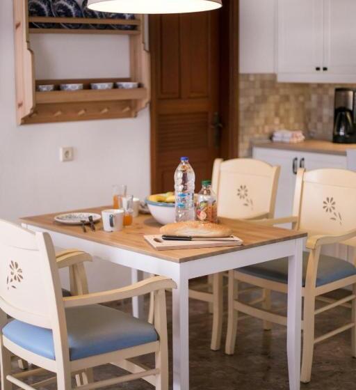 هتل Thea Villas And Suite