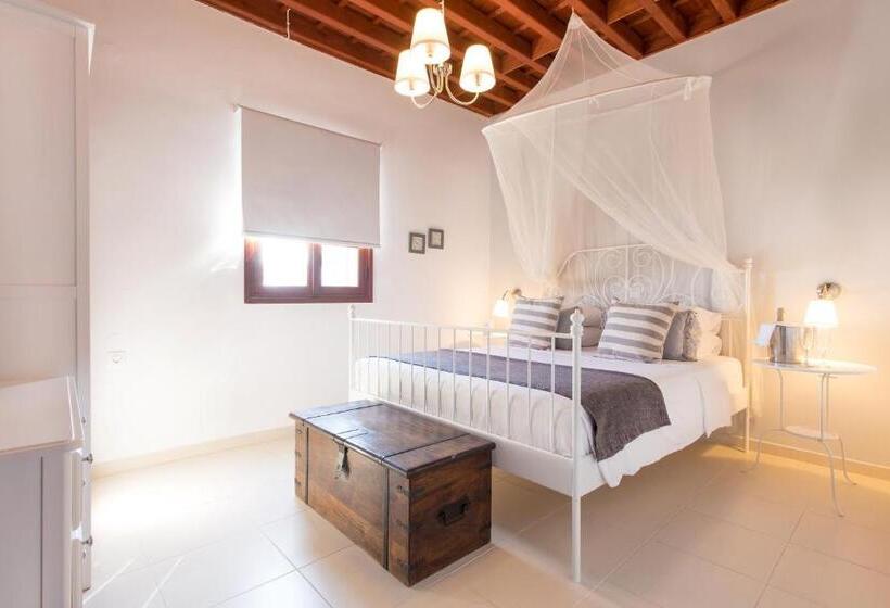 هتل Thea Villas And Suite
