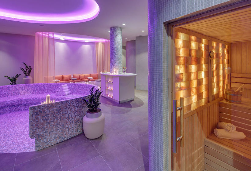 Отель Valamar Isabella Miramare