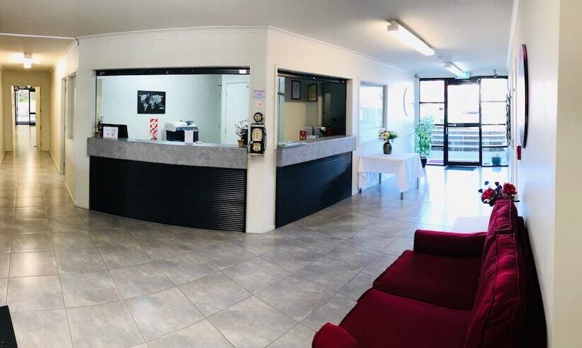 הוסטל Silver Fern Lodge