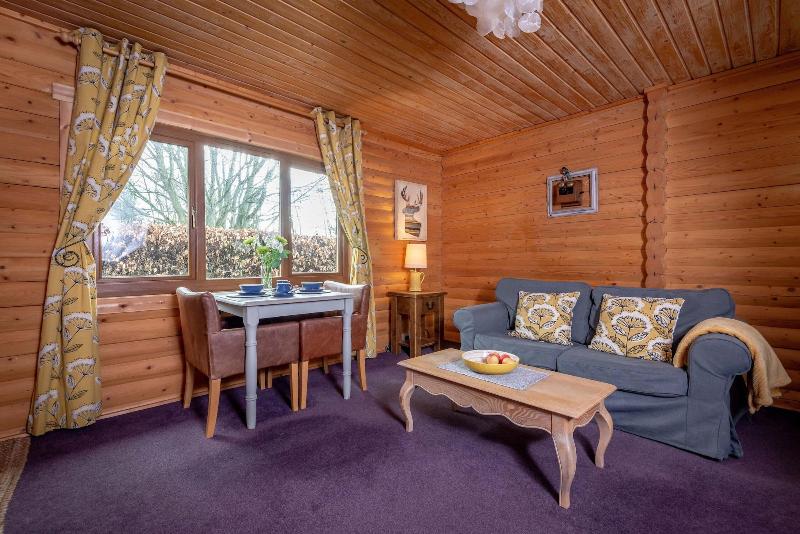 تختخواب و صبحانه Weebothy At Redlands Country Lodge