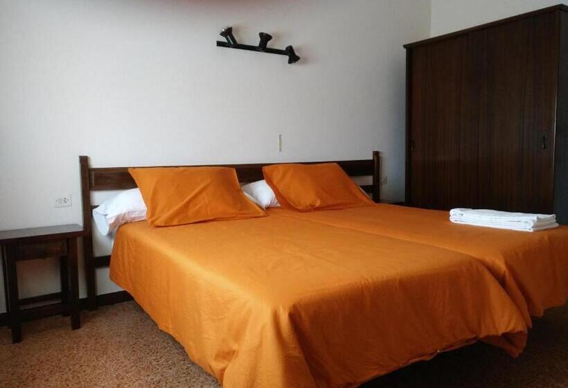 Hostal L´esplai