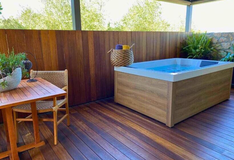 هتل Anthemion Suites And Villas
