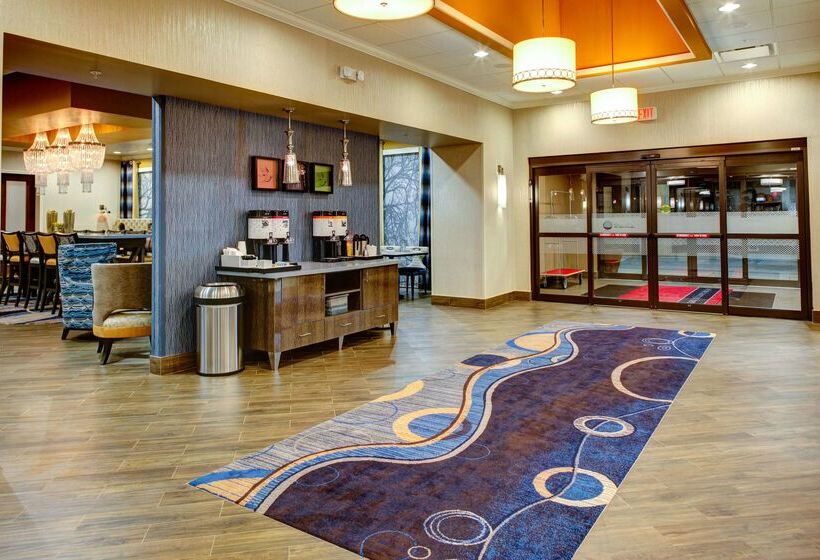 فندق Hampton Inn & Suites Columbus