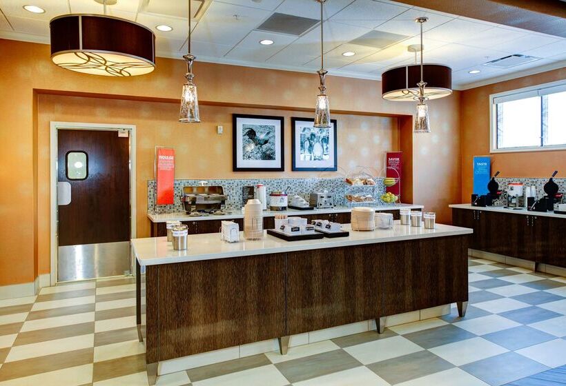 فندق Hampton Inn & Suites Columbus
