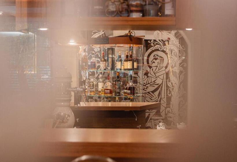 هتل Jagdhaus Monzabon