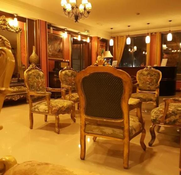 هتل Les Ambassadeurs