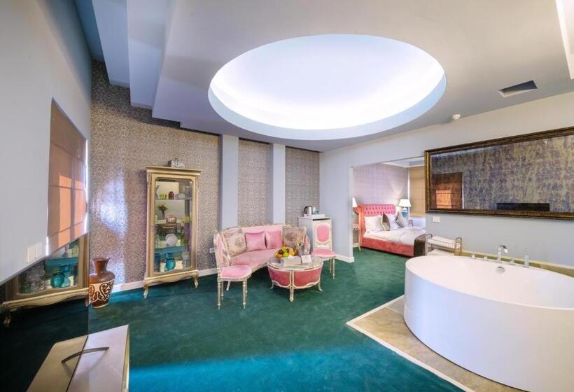 호텔 Phoenicia Comfort