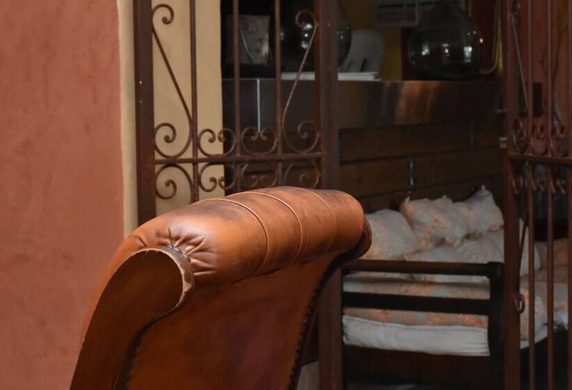 Отель Restaurant Incudine