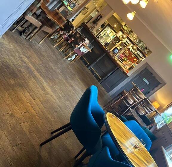 호텔 Three Tuns Ashwell