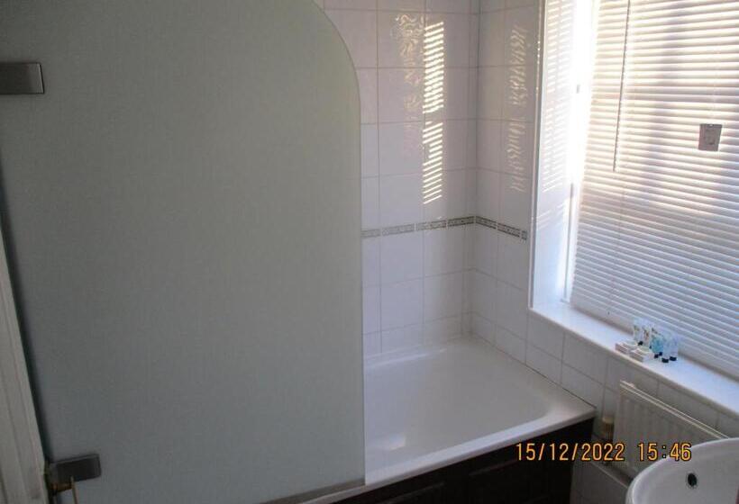 호텔 Three Tuns Ashwell