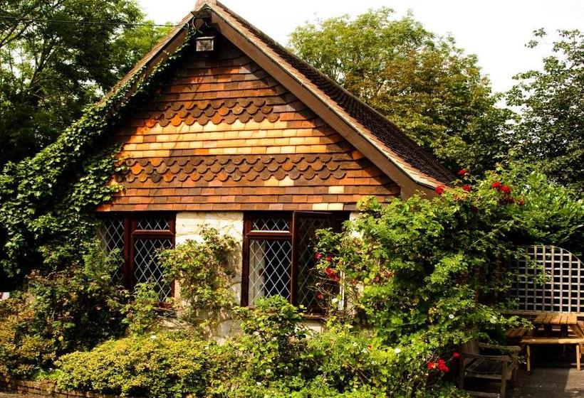 Tovey Lodge