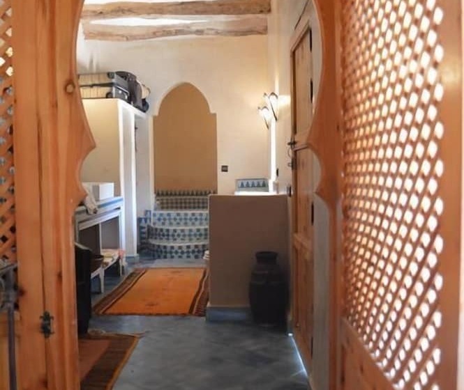 تختخواب و صبحانه Kasbah Gousteau