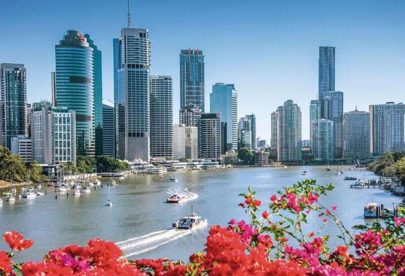 Отель Capri By Fraser, Brisbane