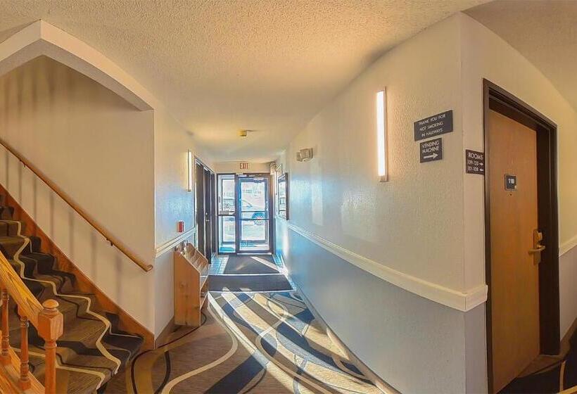 호텔 Coratel Inn & Suites By Jasper Hastings