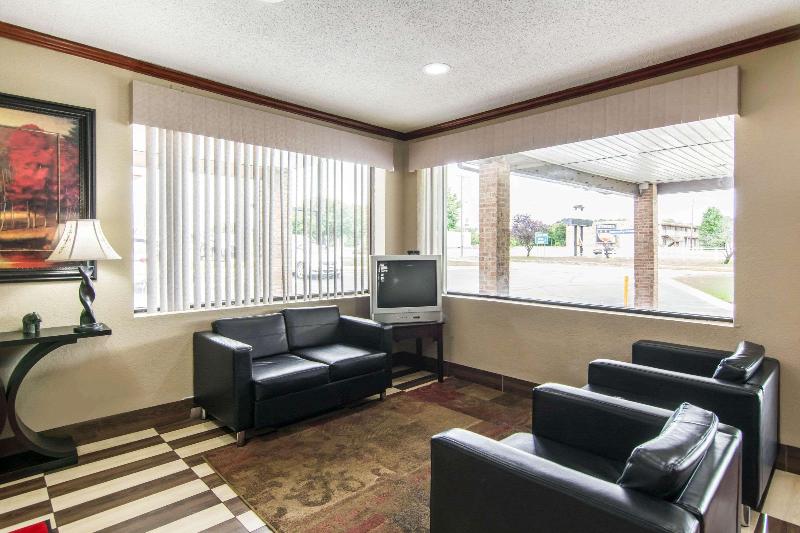 ホテル Econo Lodge Weldon  Roanoke Rapids