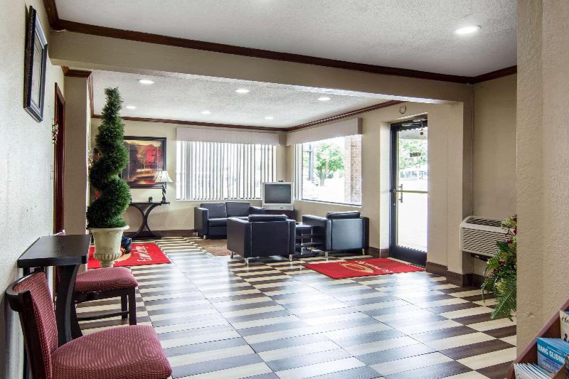 ホテル Econo Lodge Weldon  Roanoke Rapids