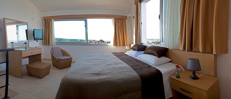 Отель Fairmont Holiday Village