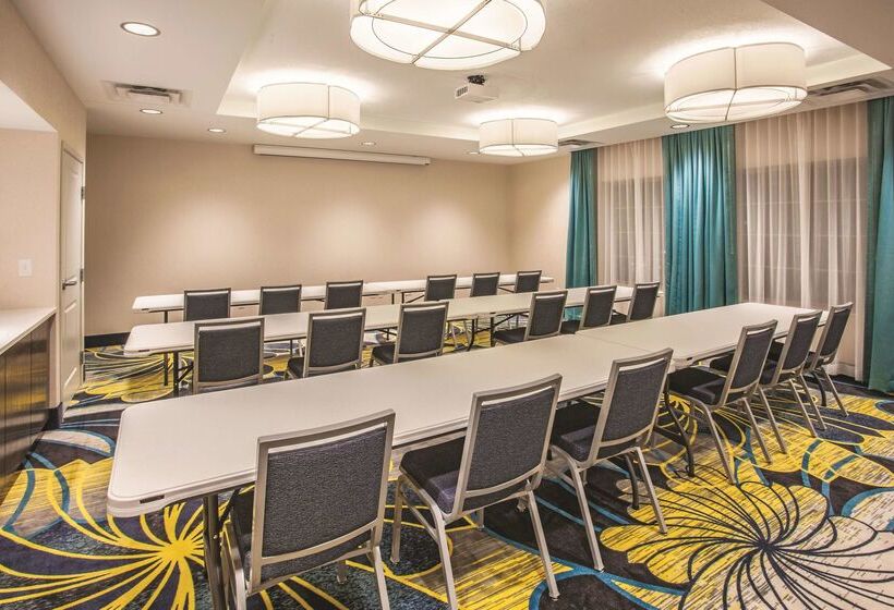 هتل La Quinta By Wyndham Duluth