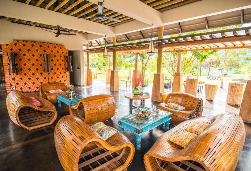 هتل Lala Mukha Tented Resort Khao Yai