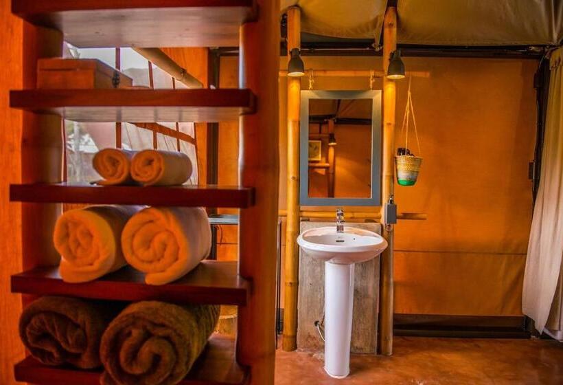 هتل Lala Mukha Tented Resort Khao Yai