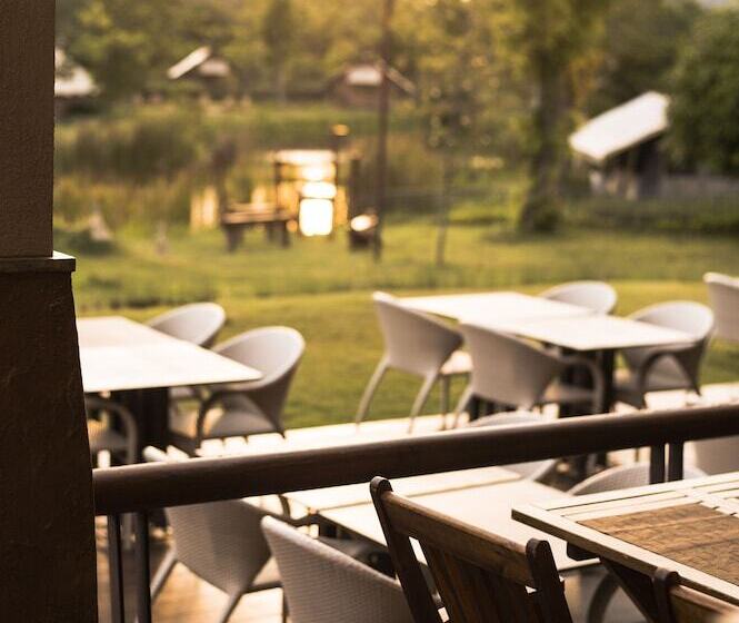 هتل Lala Mukha Tented Resort Khao Yai