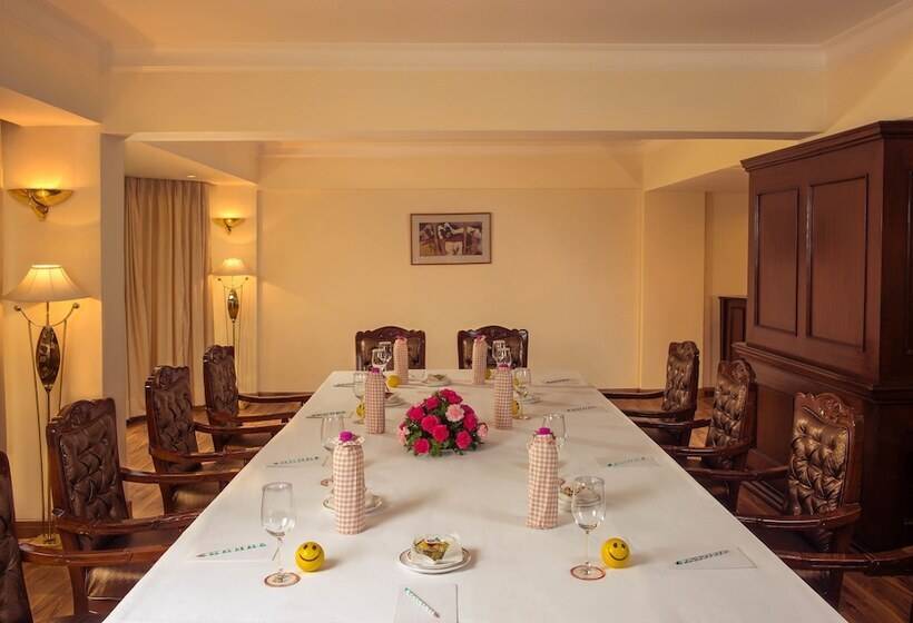 فندق Mountview